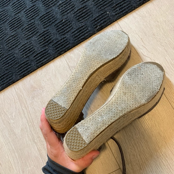 Toms shoes - Picture 3 of 3